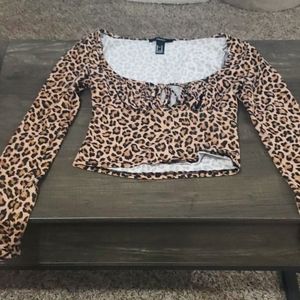 NWOT Leopard Long Sleeve Crop Top Size M